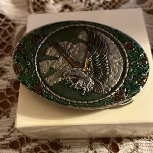 Vintage 1980s metal belt buckle